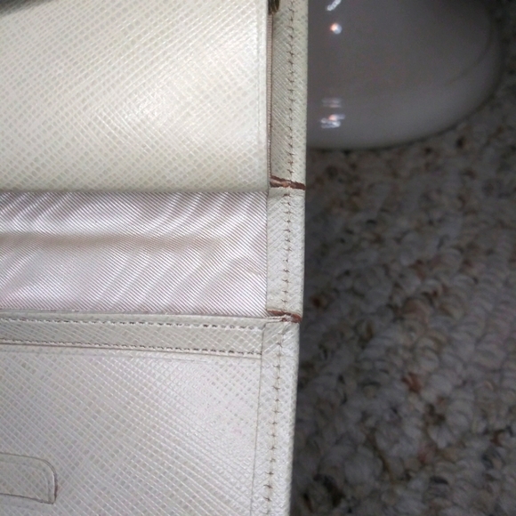 Vintage Princess Gardner Sage Green Kiss-Lock Top Clutch Style Wallet - Picture 13 of 16